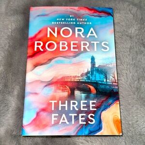 *NEW* Three Fates - Nora Roberts Book